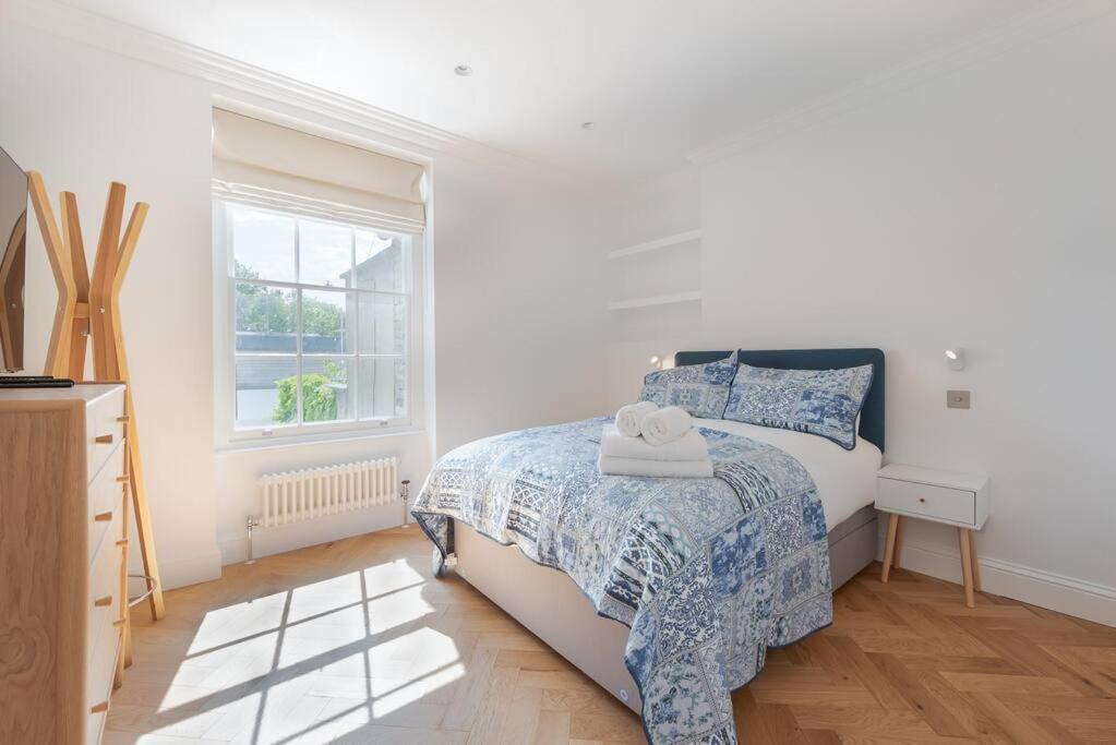 Stunning Two Bed Apartment Rh8 Londra Exterior foto